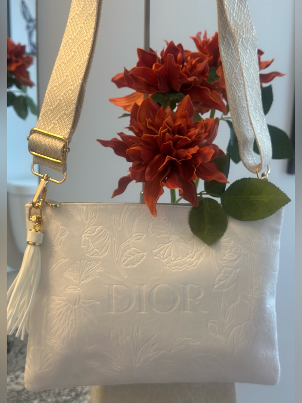 Dior White Embossed Floral Beauty/Cosmetic Bag GWP ITEM NWOT